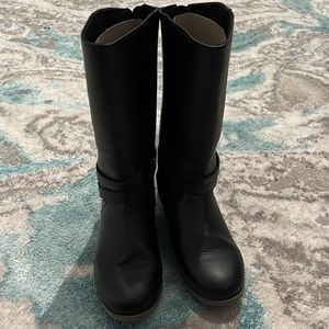 Girls Old Navy boots size 4